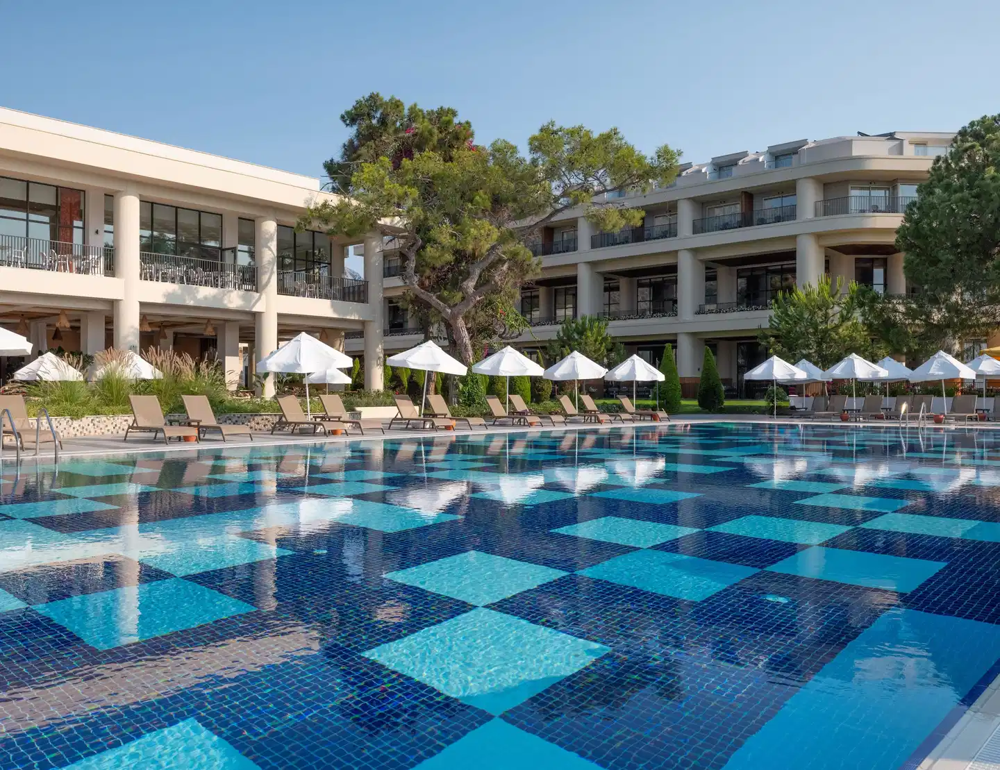 Sherwood Exclusive Kemer Pool