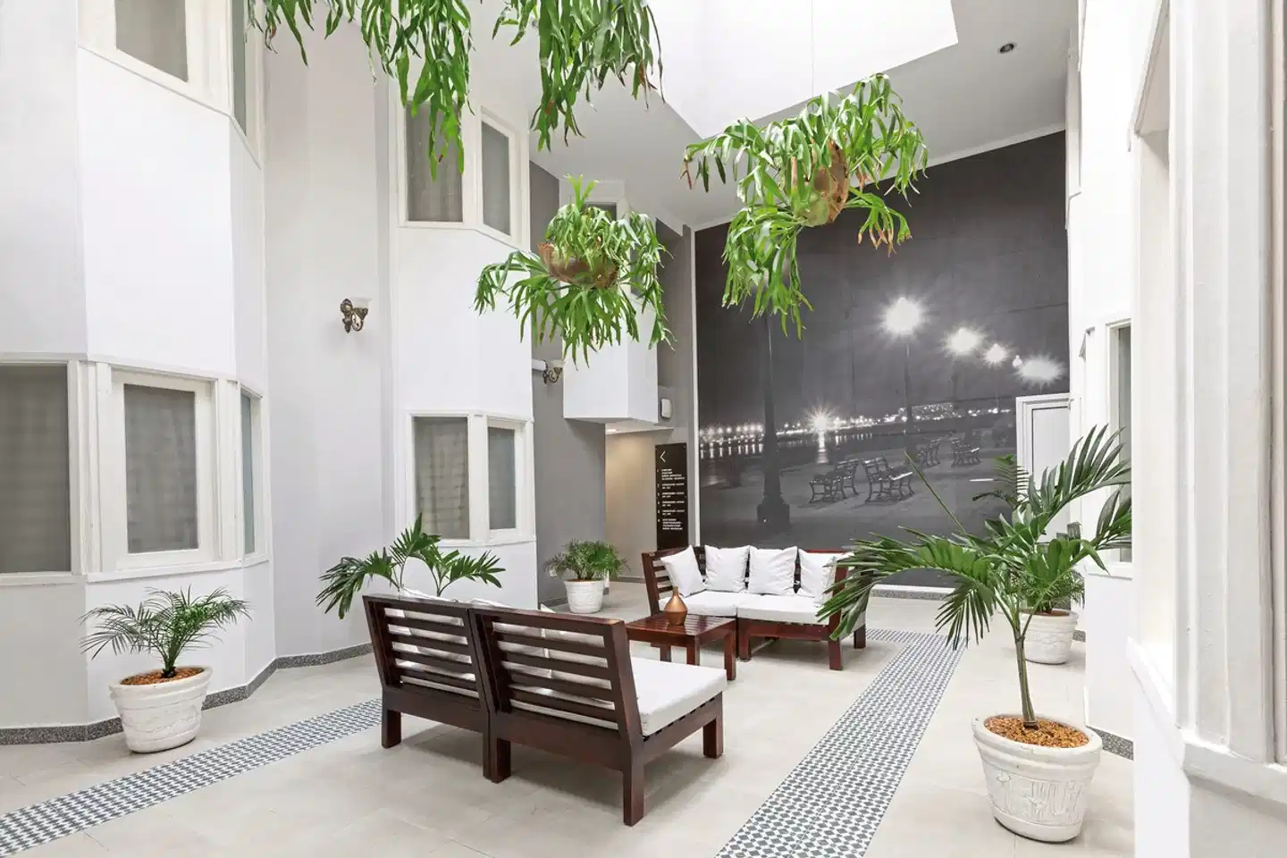 Meliá San Carlos Lobby