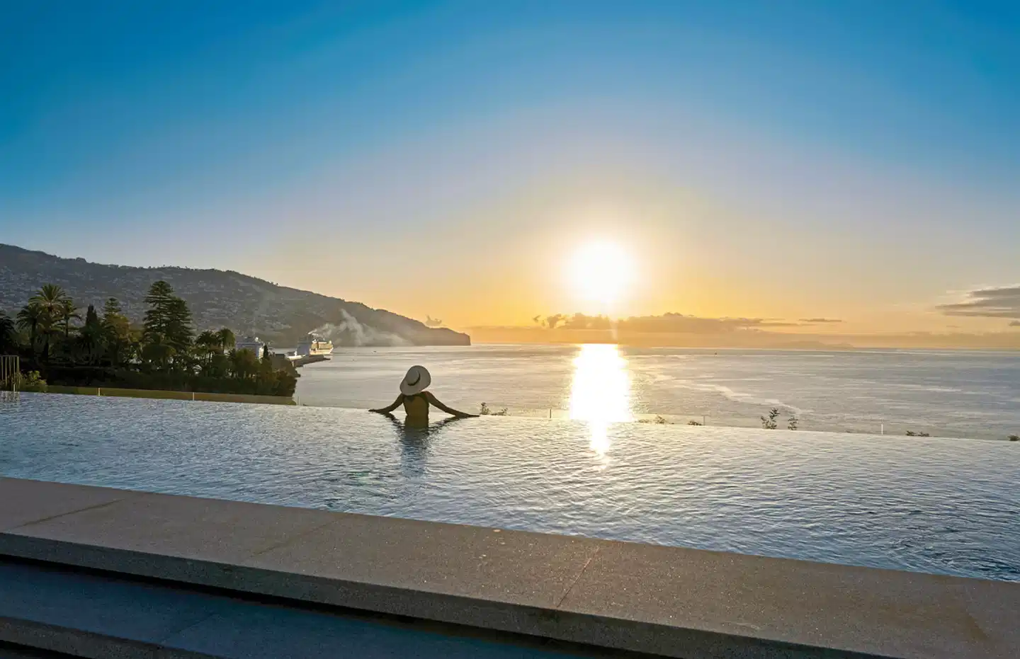 Les Suites at The Cliff Bay Strand