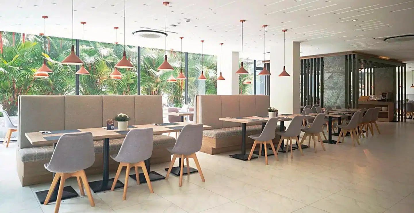 Canalis Suvarnabhumi Airport Hotel Lobby