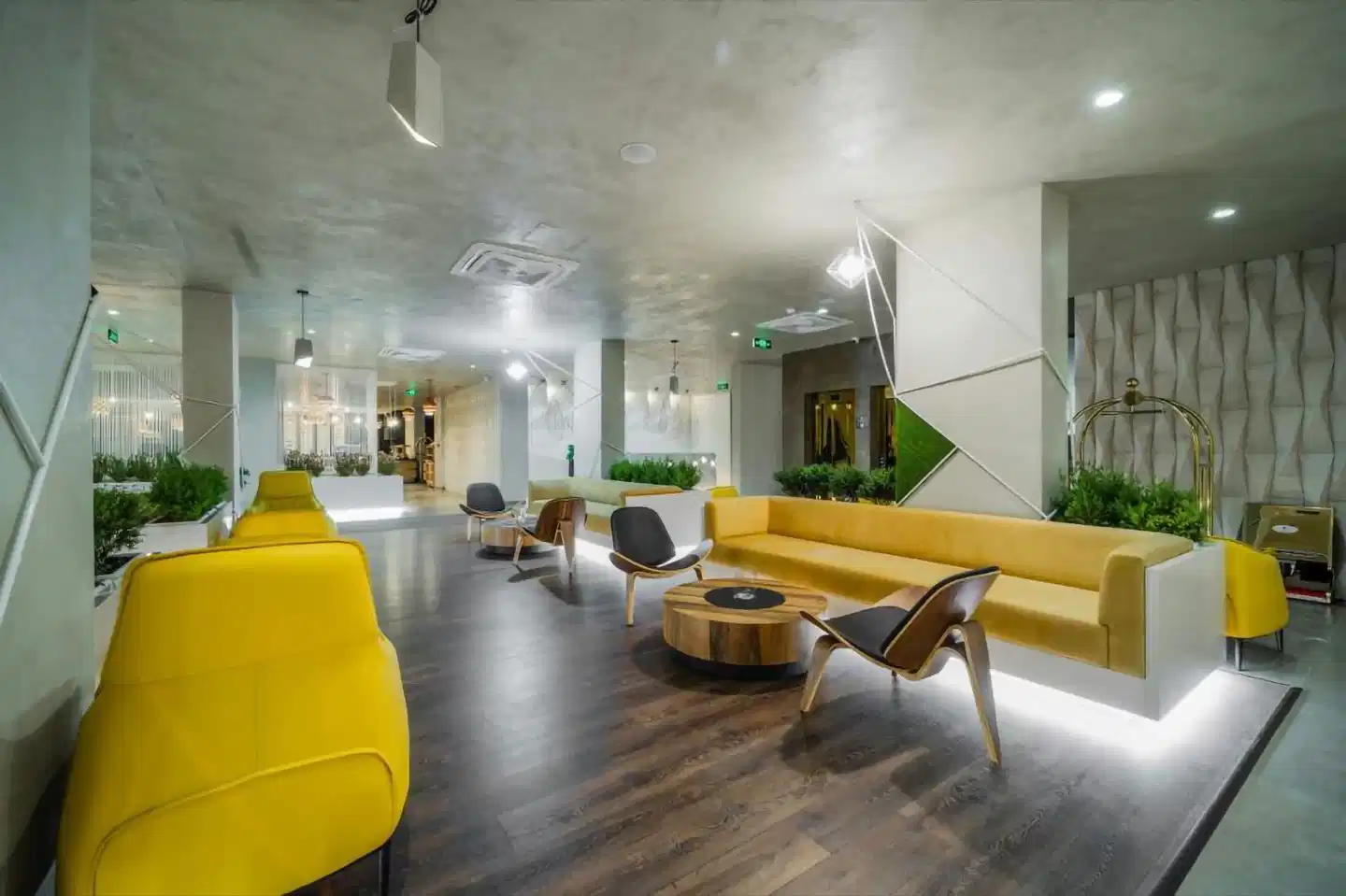 Pinea Hotel Resort & Spa Lobby