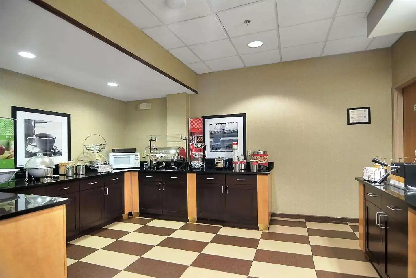 Hampton Inn Melbourne Lobby