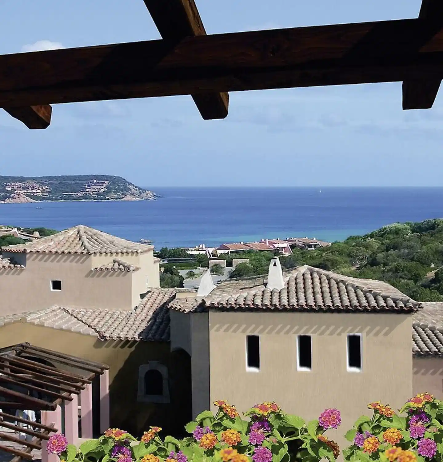 CPH Pevero Hotel Aussenansicht