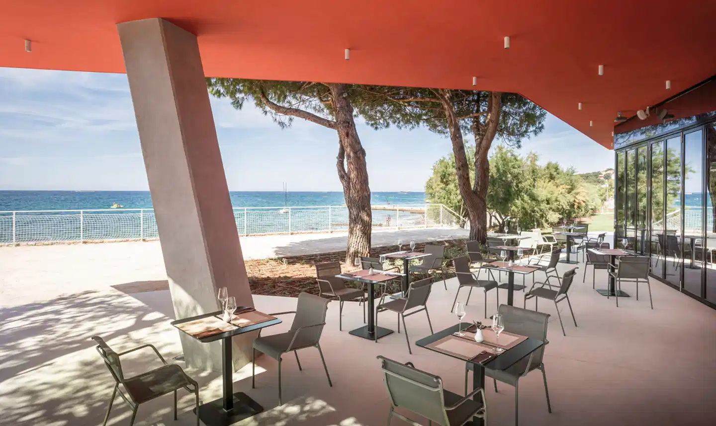 Family Hotel Amarin Restaurant