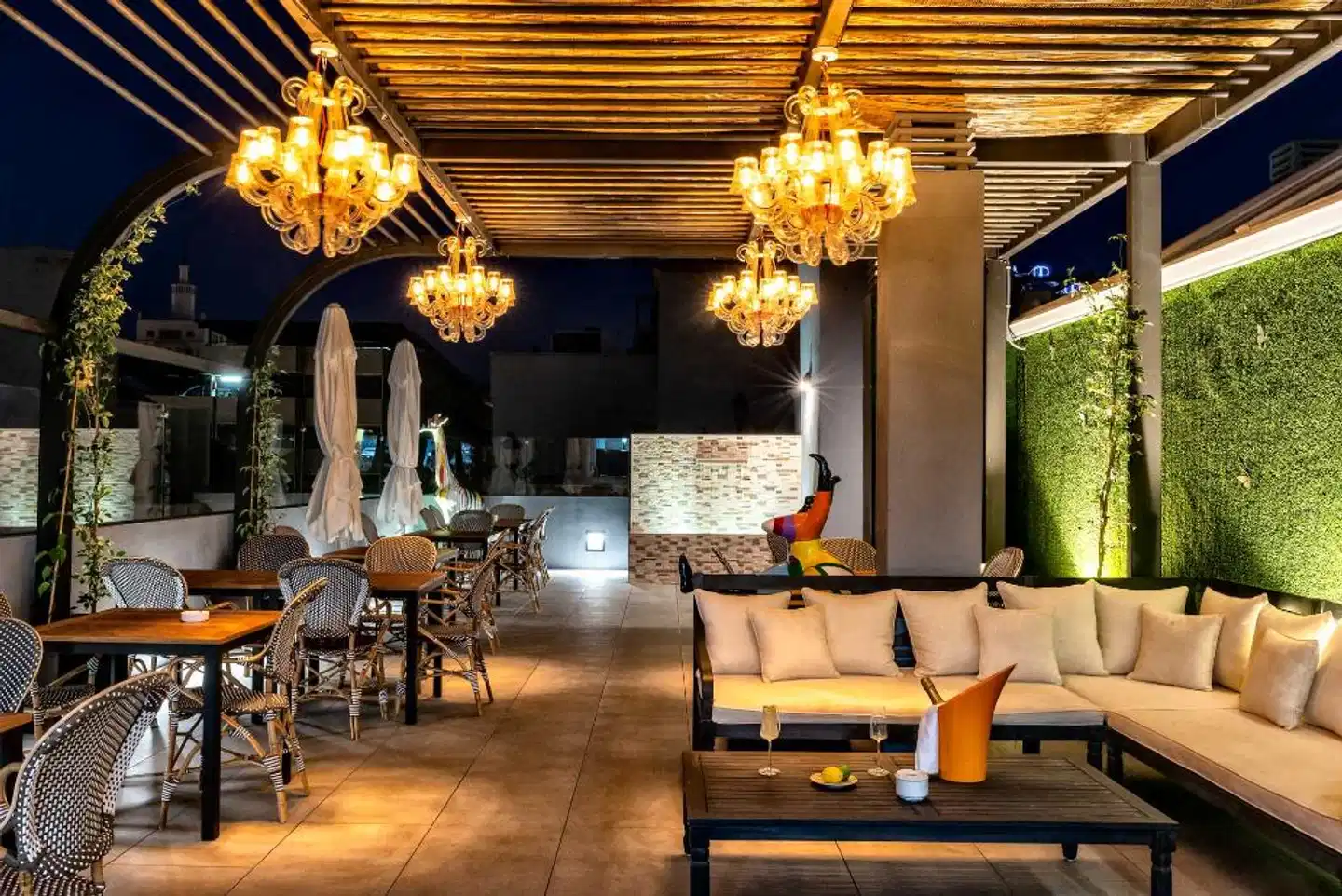 Mariposa Hotel Restaurant