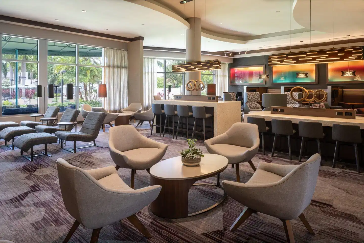 Courtyard by Marriott Miami Airport Bar