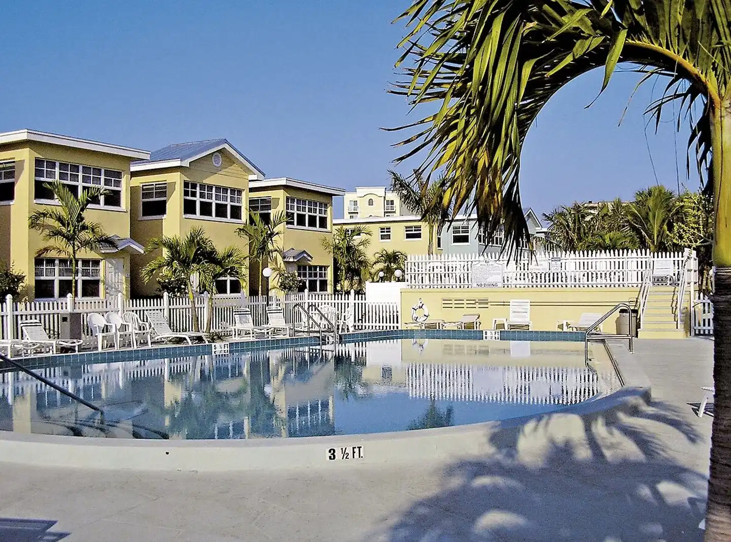 Barefoot Beach Condo Apartments Pool