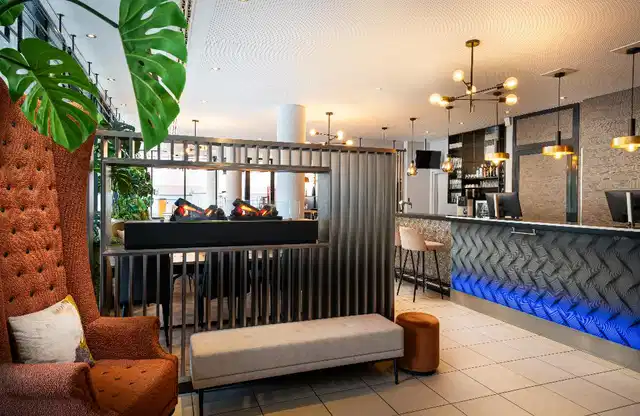 Leonardo Hotel Salzburg City Center Bar