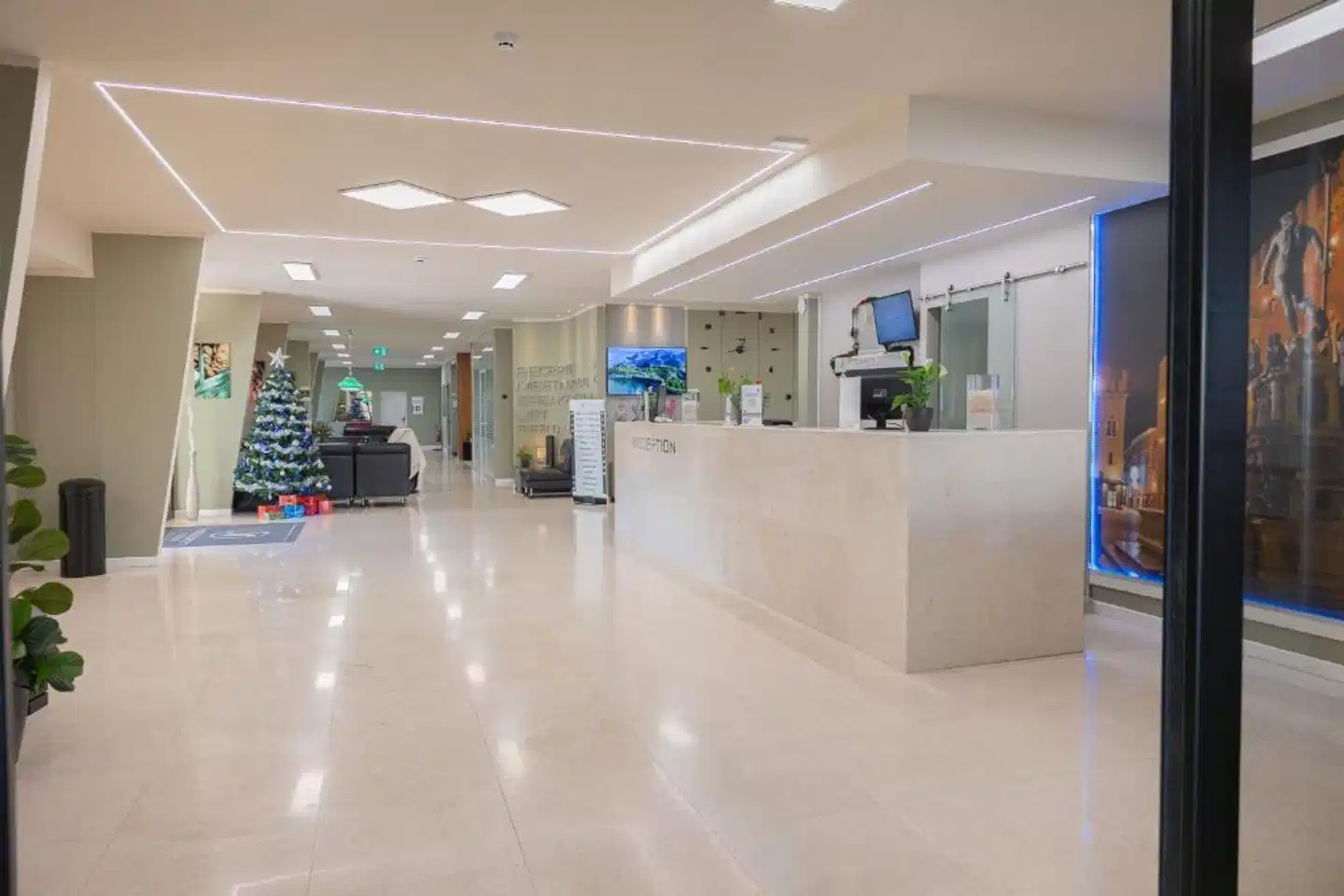 iH Hotels Bologna Gate 7 Lobby