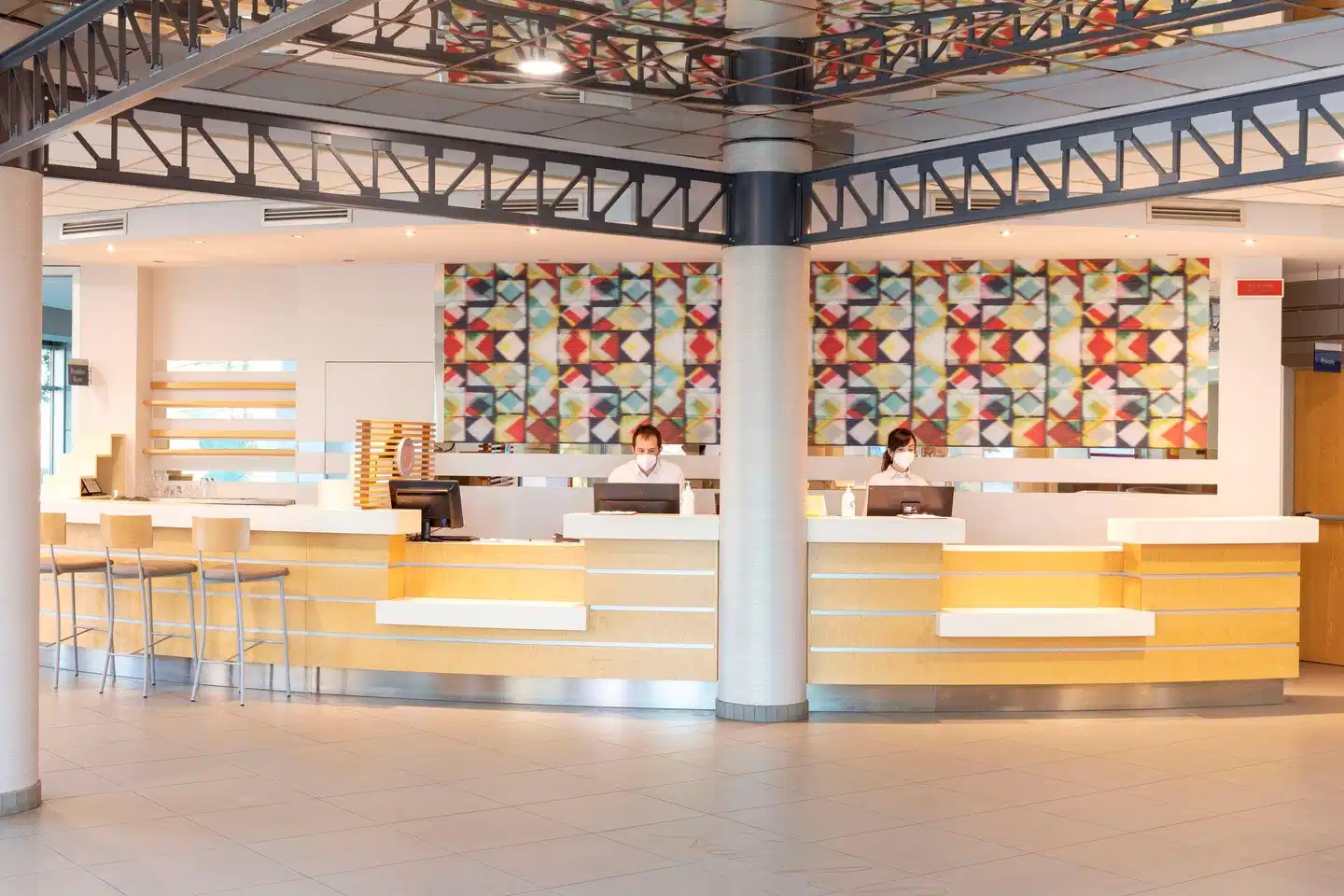 Holiday Inn Express Langhe Cherasco Bar