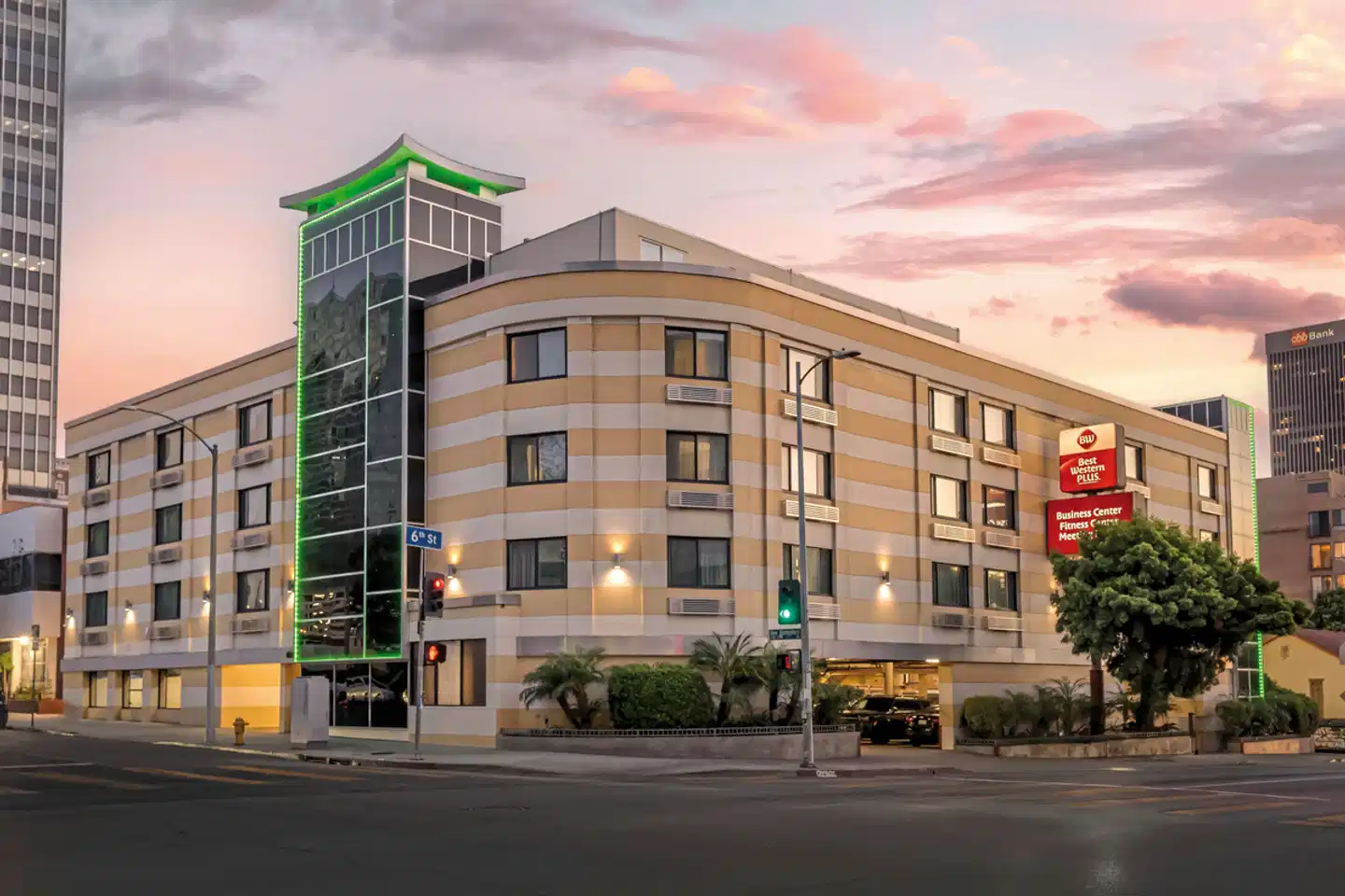 Best Western Plus LA Mid-Town Hotel Aussenansicht