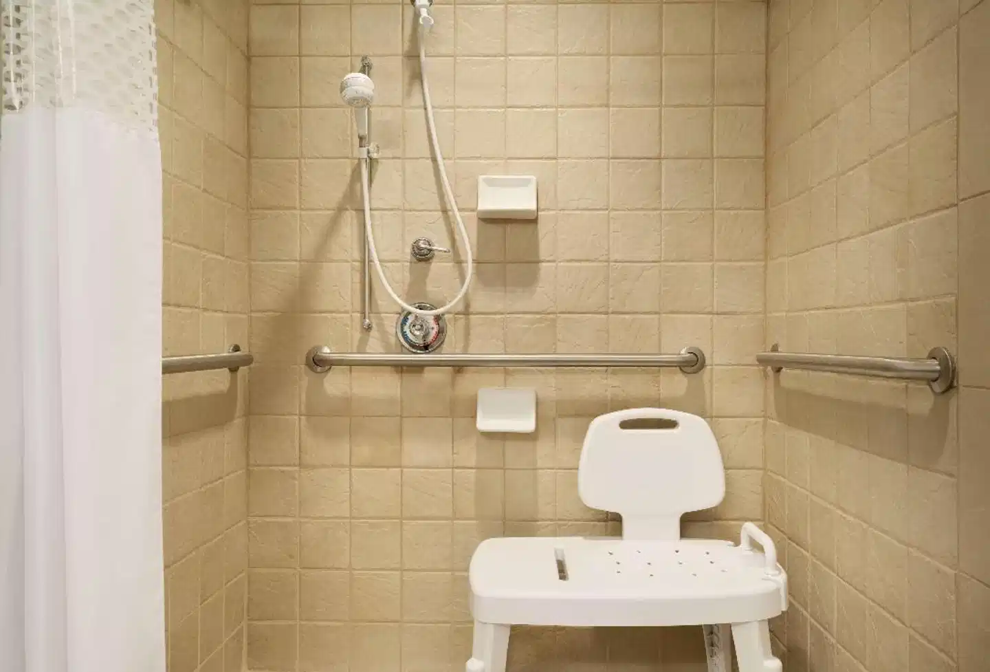 Hampton Inn & Suites Newport/Middletown Badezimmer