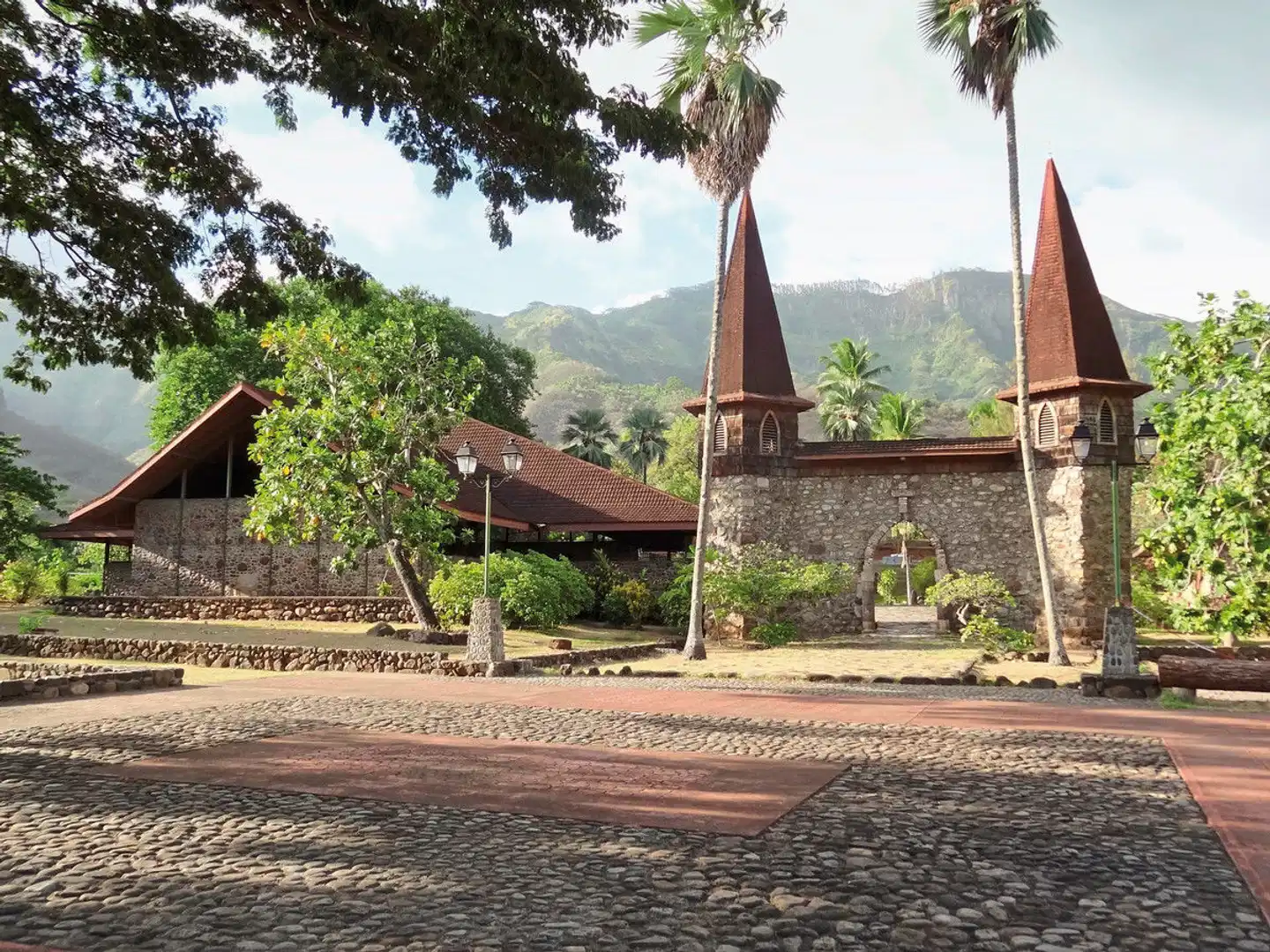 Marquesas entdecken Aussenansicht