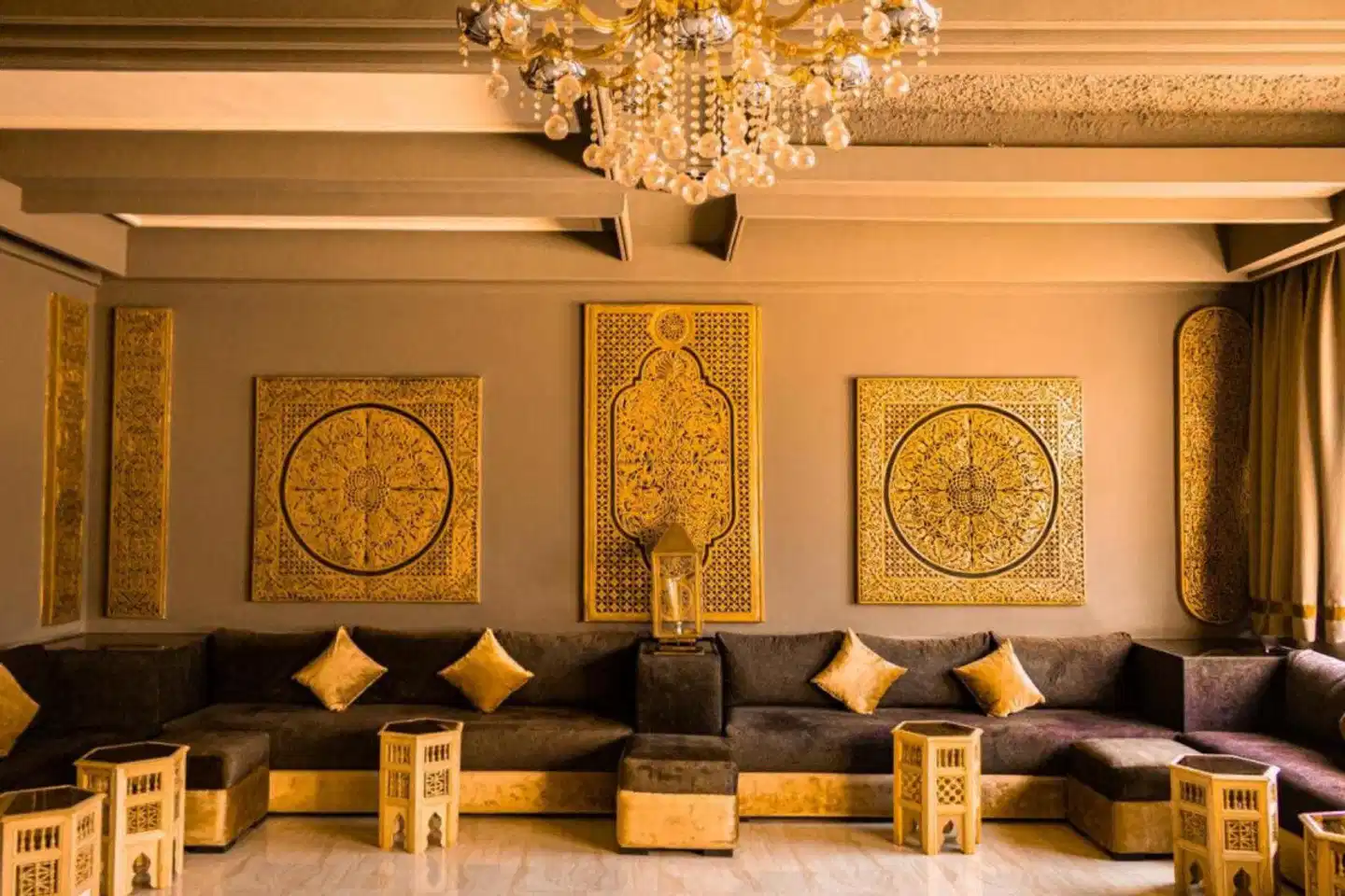 Hamilton Agadir Lobby