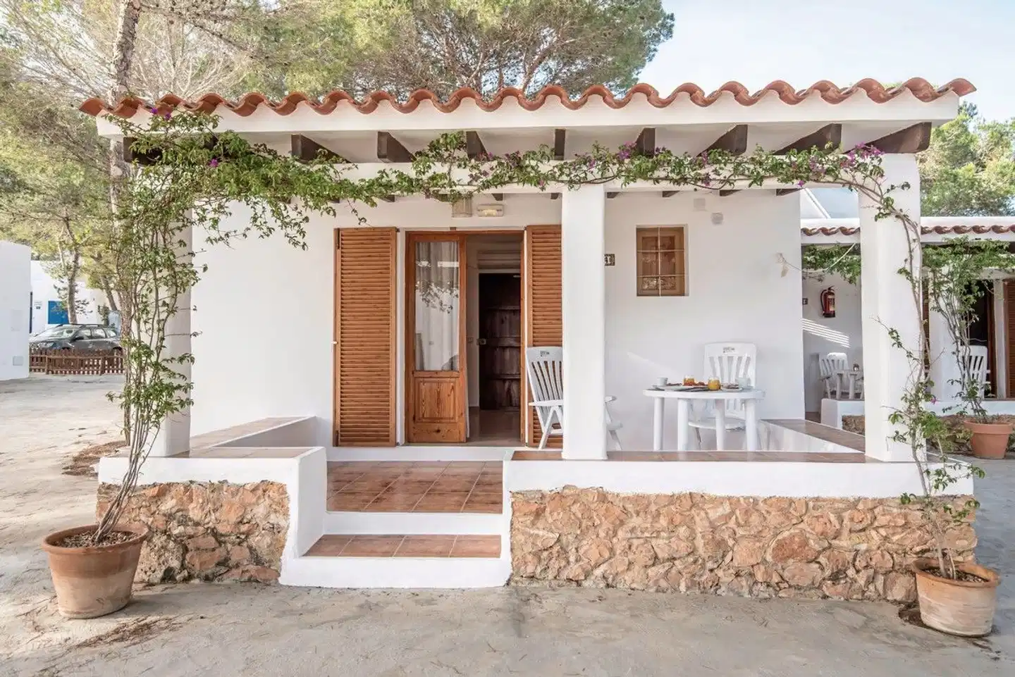 Es Pins Bungalows Aussenansicht