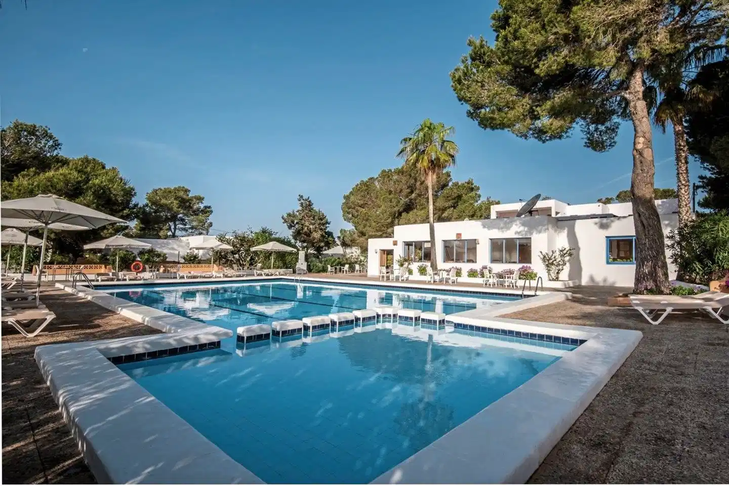 Es Pins Bungalows Pool