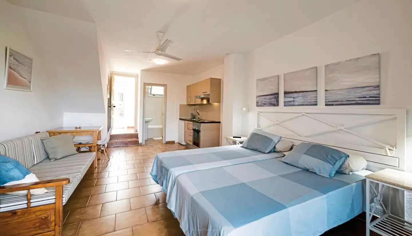 Charco del Conde ACCOMMODATION