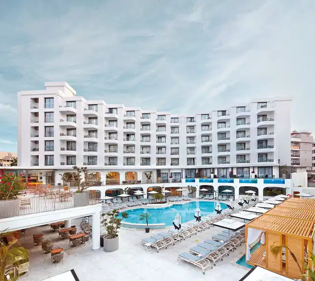 Lalila Blue Suites Terrasse