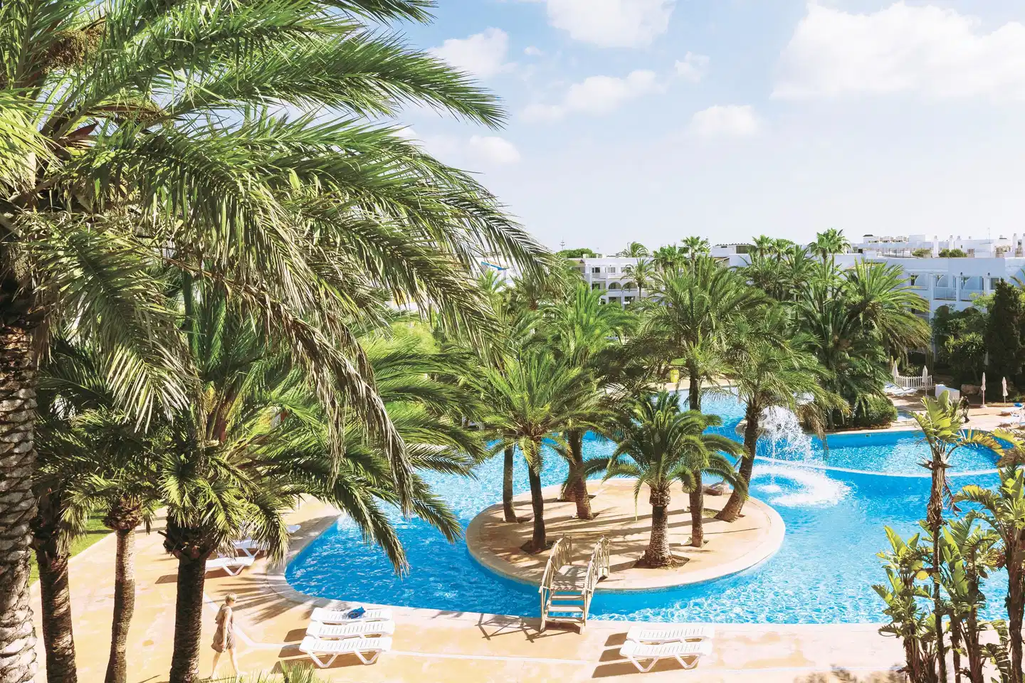 Calimera Fido Gardens Pool