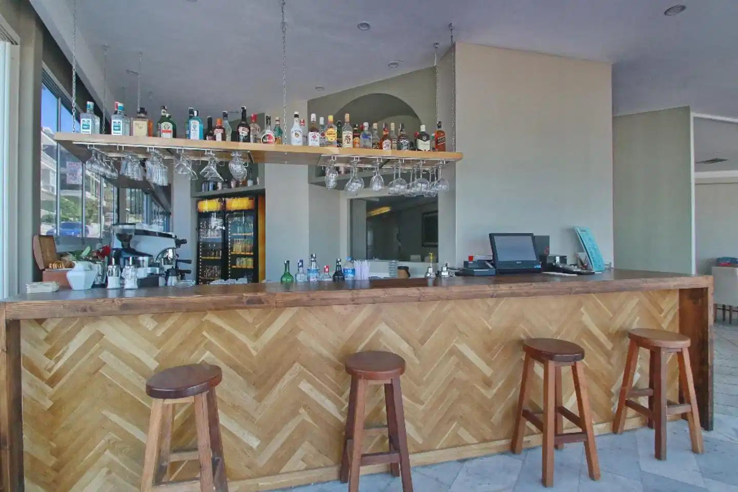 Jura Hotels Ada Beach Bar