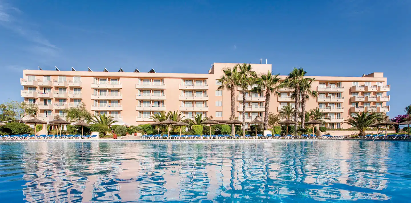 Garbi Cala Millor Aussenansicht