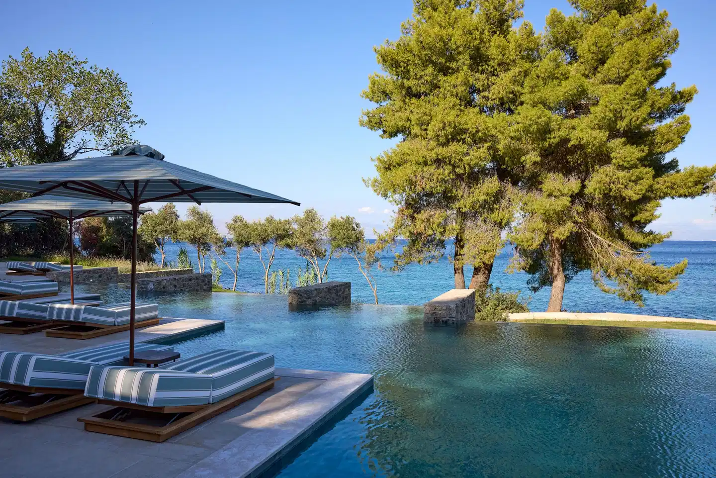 Avali, Mar-Bella Collection POOL