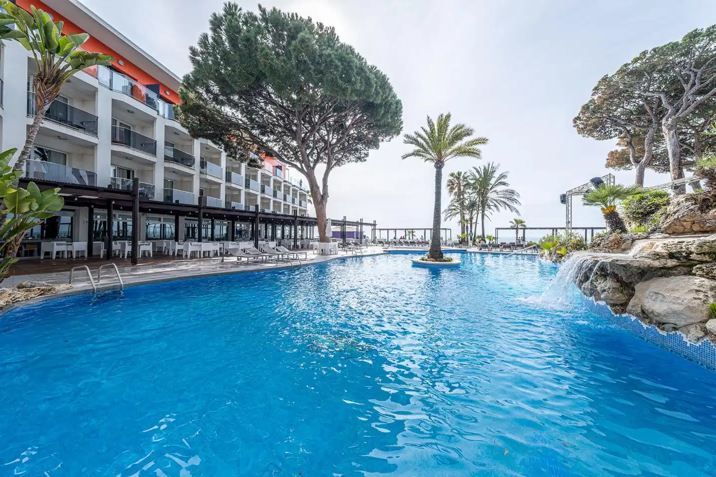 Estival Centurión POOL