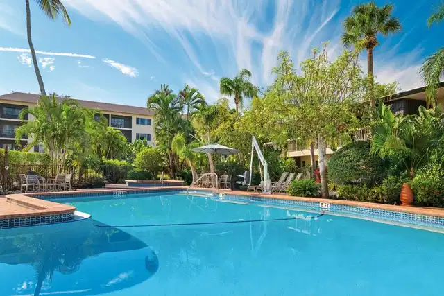 Best Western Naples Inn & Suites Pool