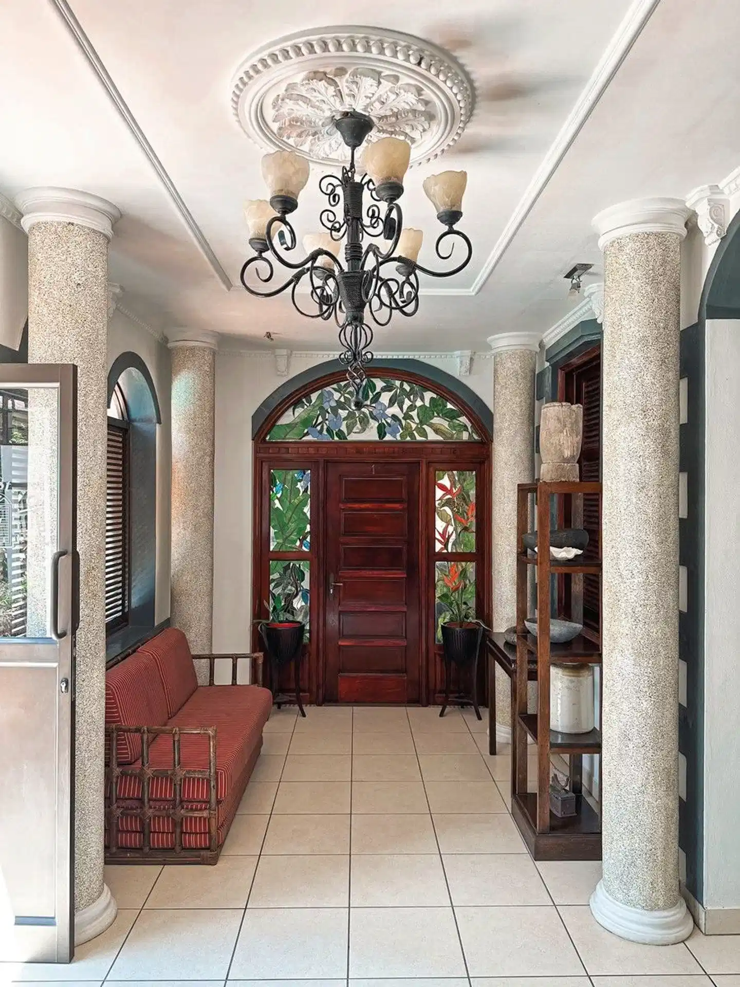 Chateau St. Cloud Lobby