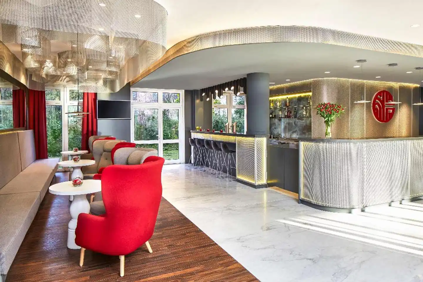 NH Collection Hamburg City Lobby