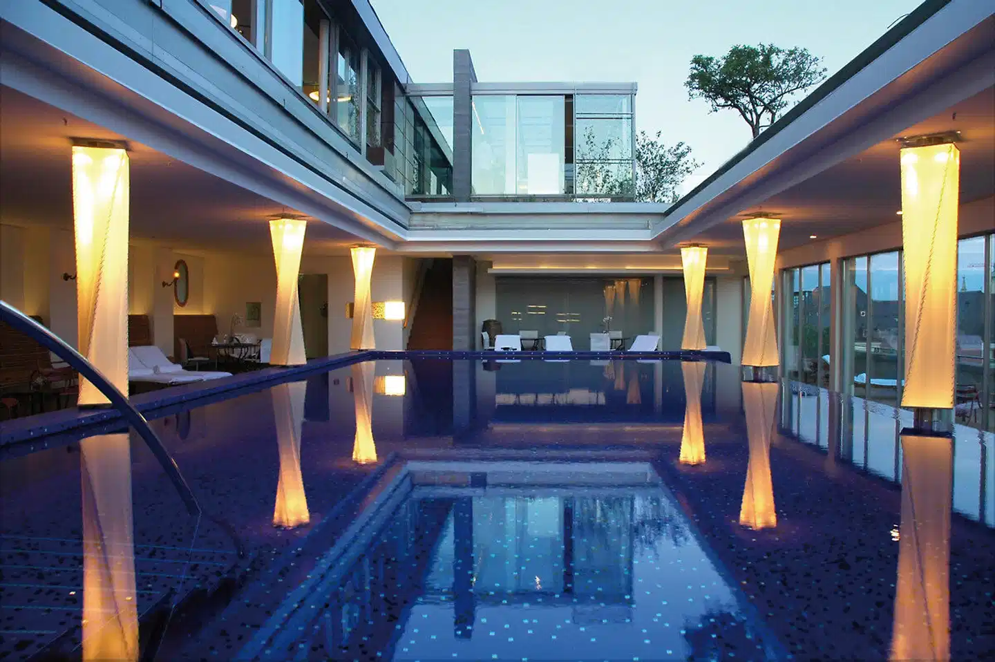 Bayerischer Hof Hallenbad