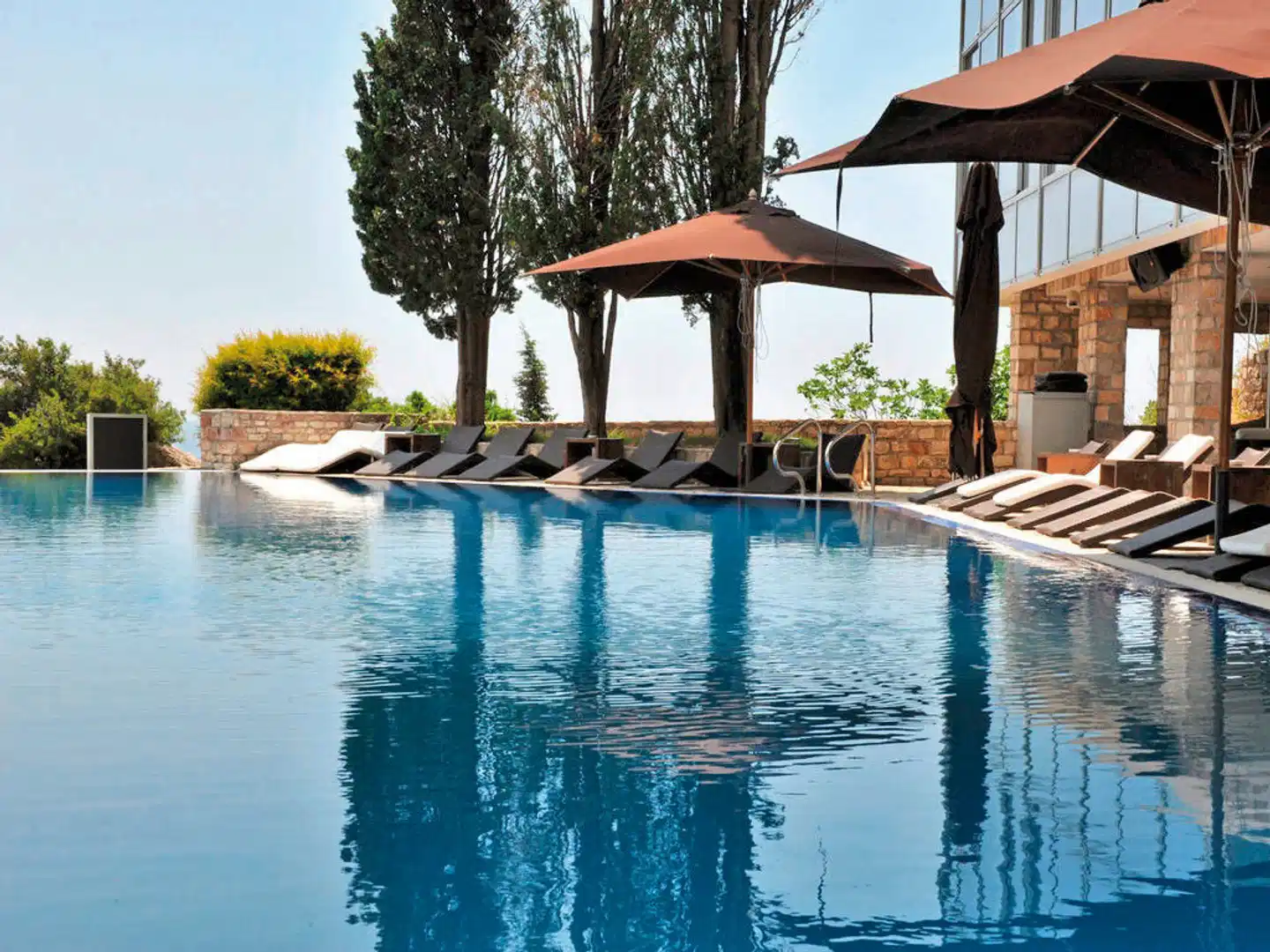 Avala Resort & Villas Pool