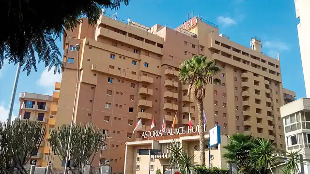 Astoria Palace Aussenansicht