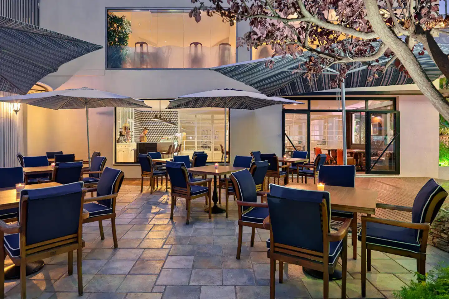 H10 Delfin Restaurant