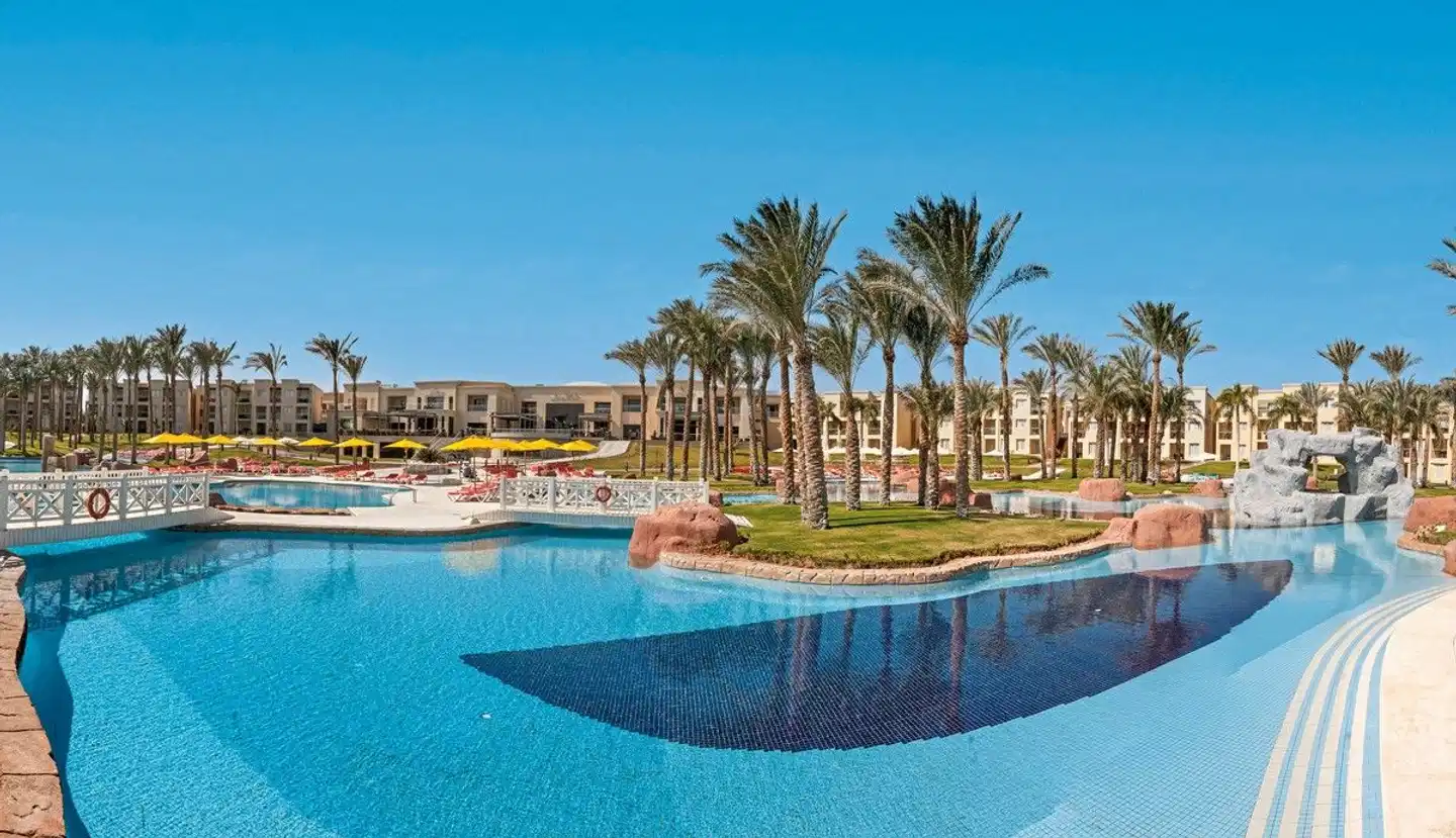 Rixos Premium Seagate Pool