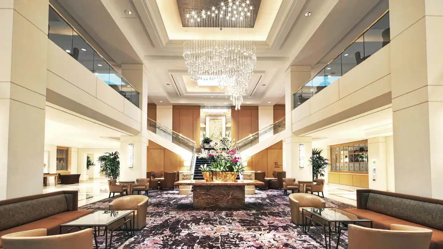 Hilton Los Angeles Airport Lobby