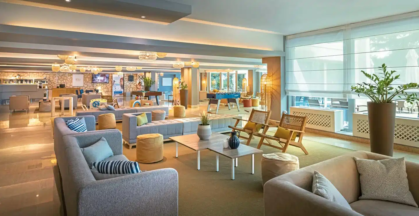 Crystal Sunny Hotel by Valamar Lobby