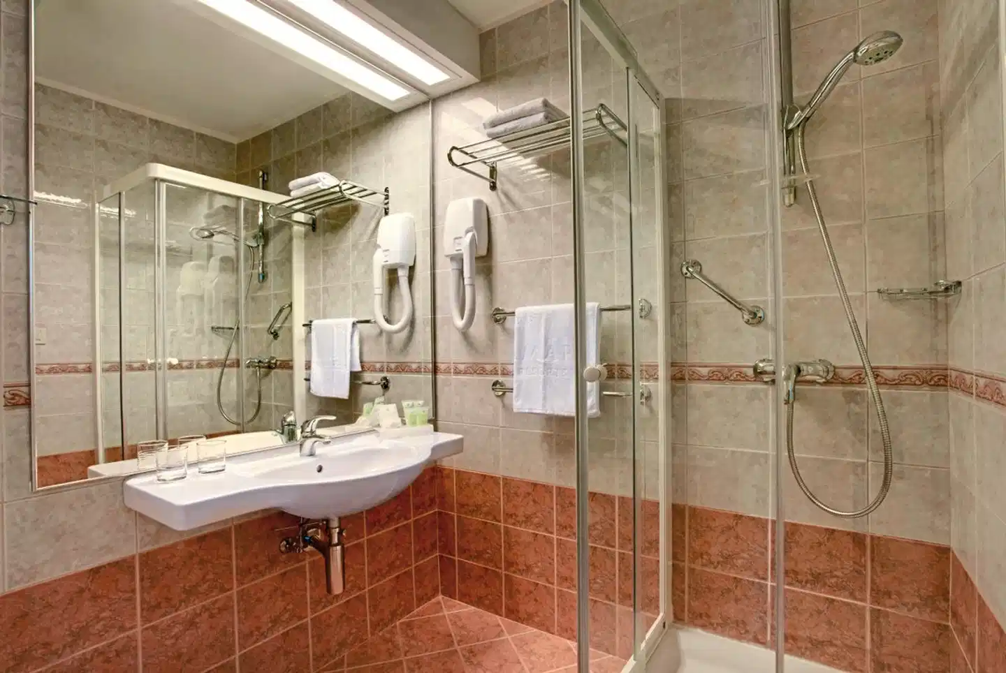 Crystal Sunny Hotel by Valamar Badezimmer