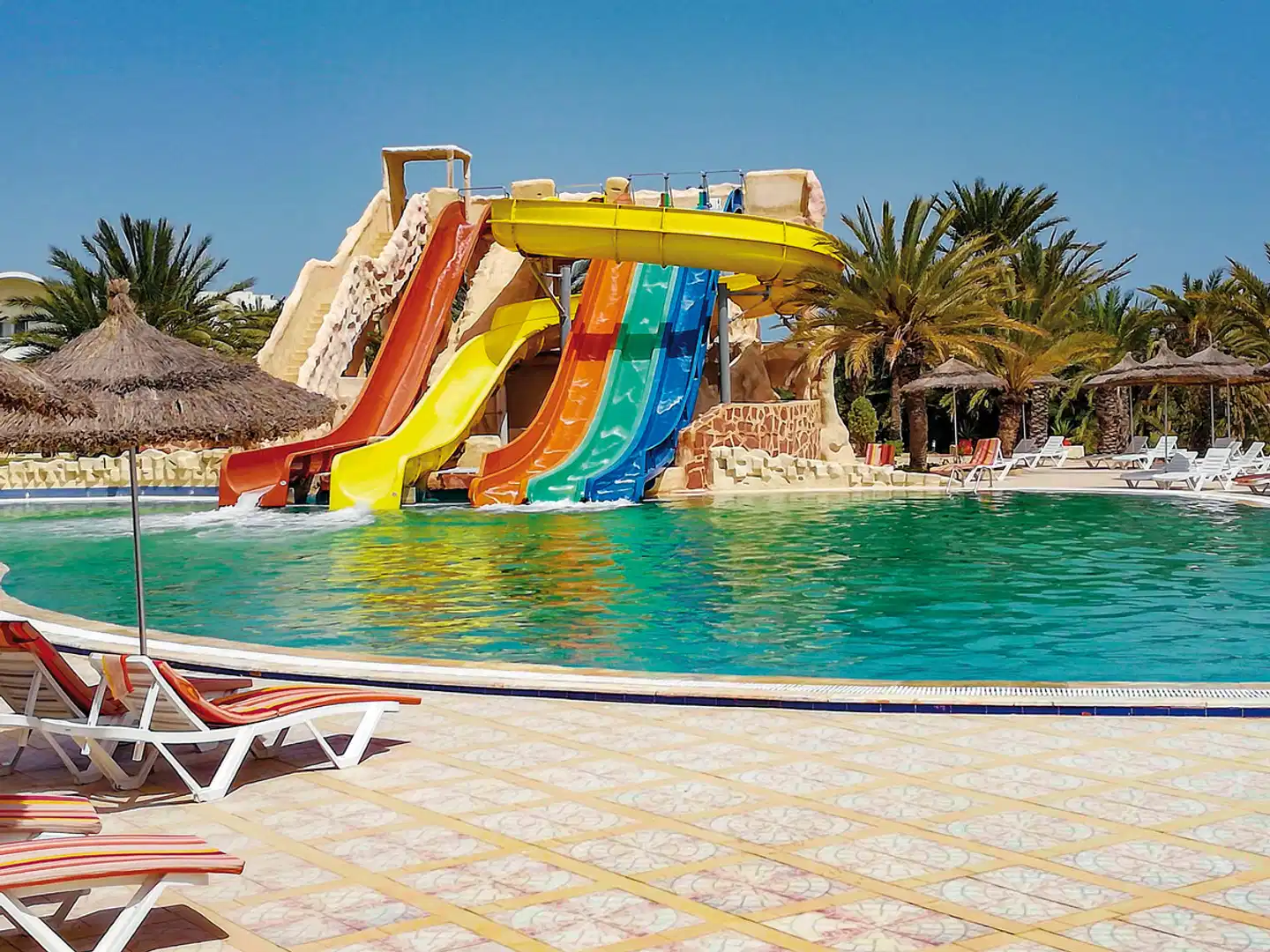 Quatre Saisons By Medina Pool