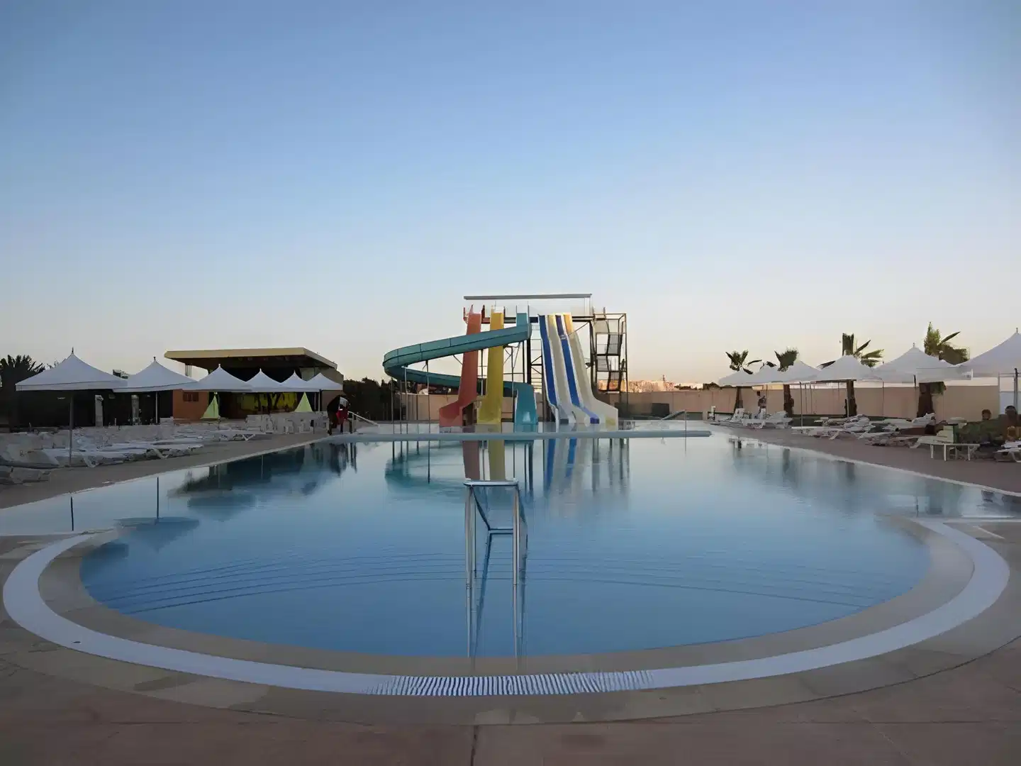 Khayam Garden Beach & Spa Pool
