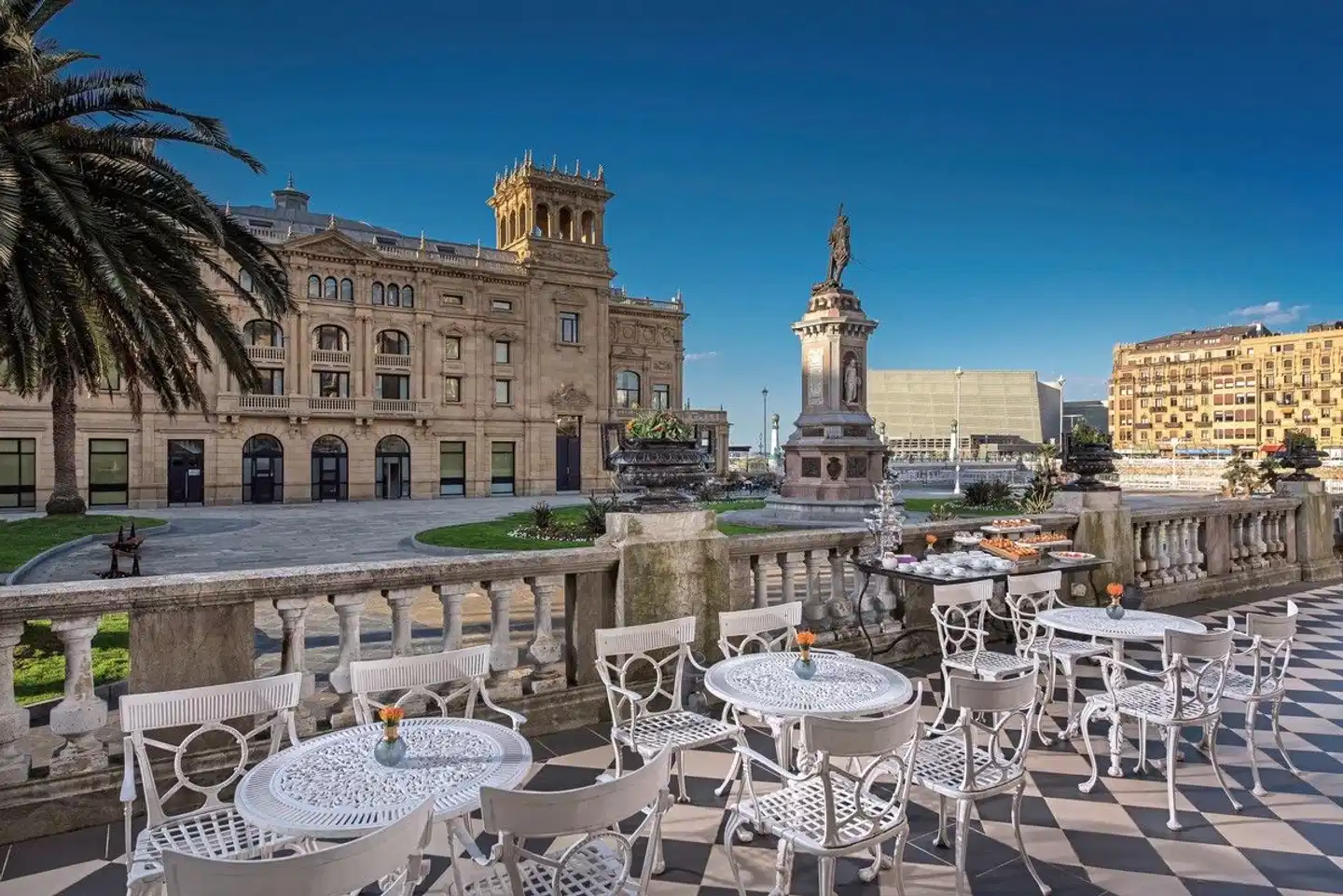 Hotel Maria Cristina, a Luxury Collection Hotel Terrasse