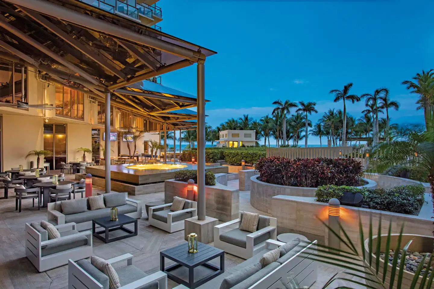 The St. Regis Bal Harbour Resort Terrasse