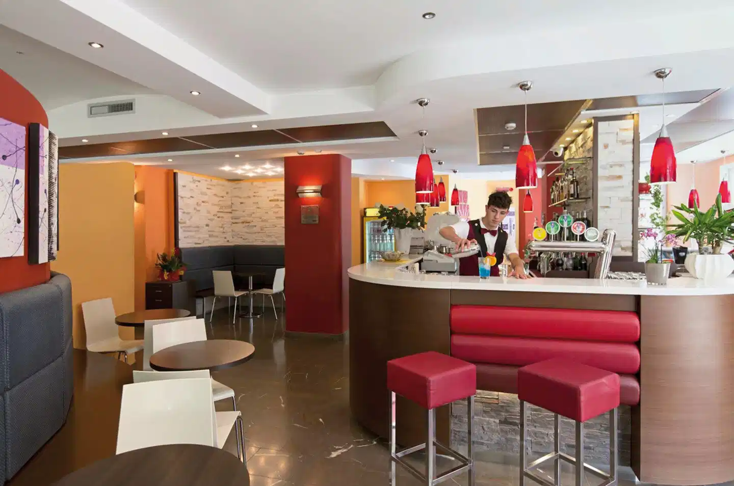 Aparthotel Sheila Bar