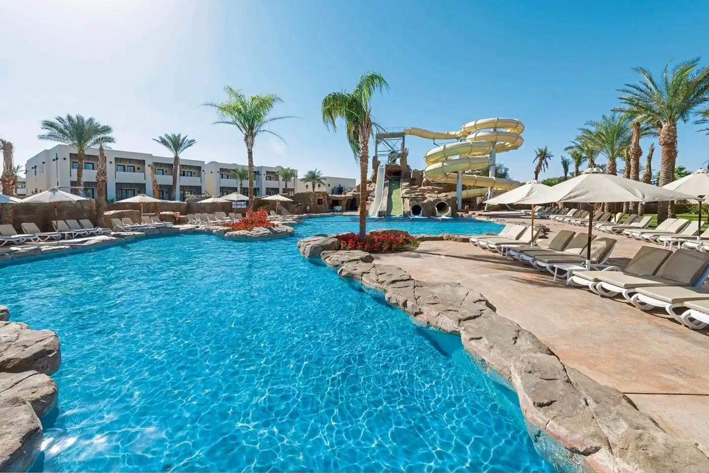 Reef Oasis Beach Resort Pool