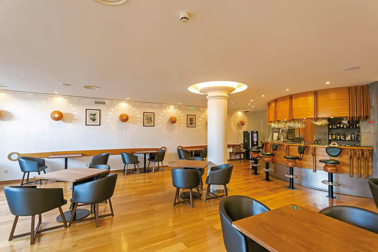 Hotel Ponta Delgada Bar