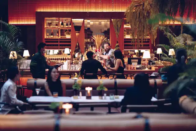 Anantara Siam Bangkok Hotel Bar