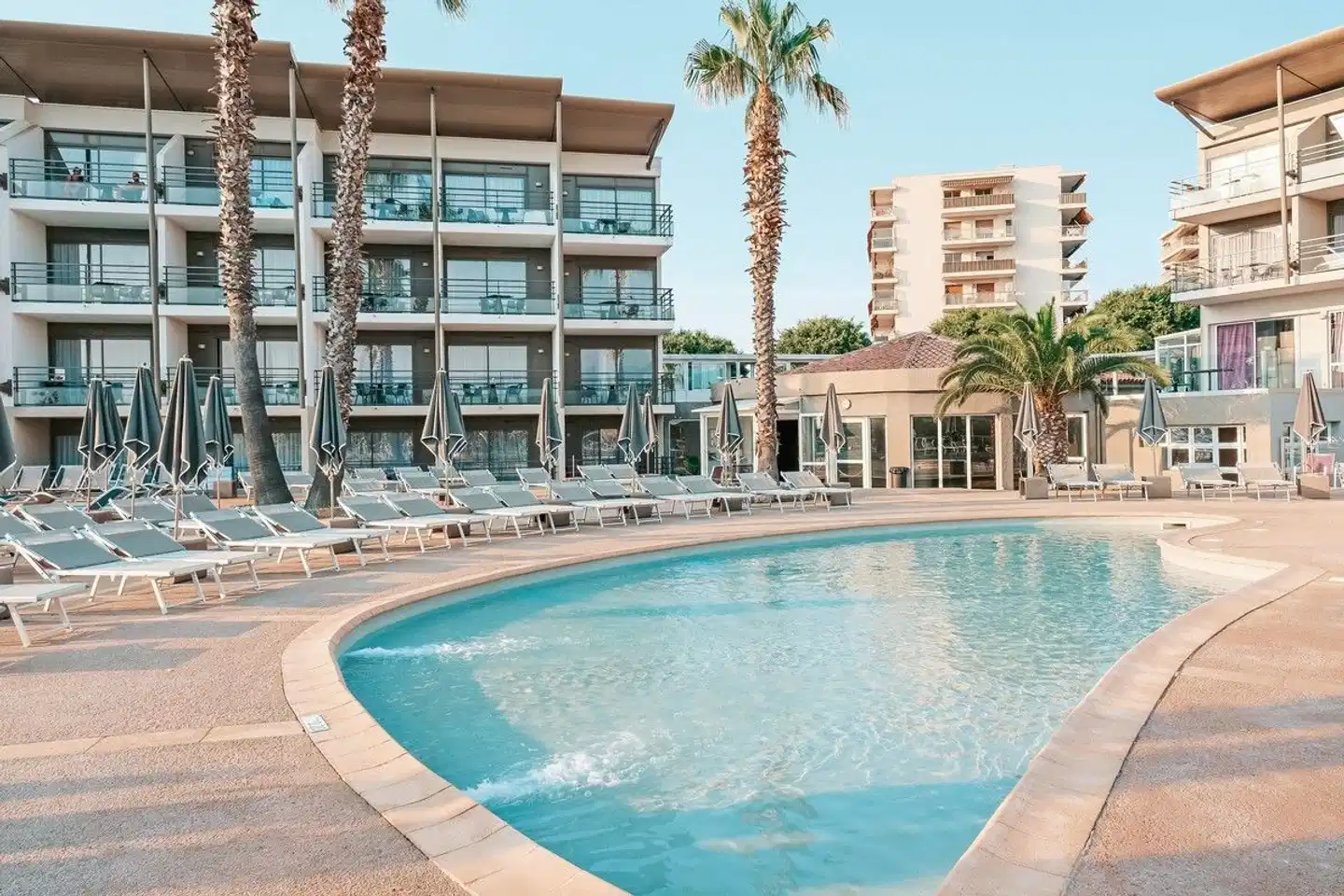 Thalazur Antibes Pool