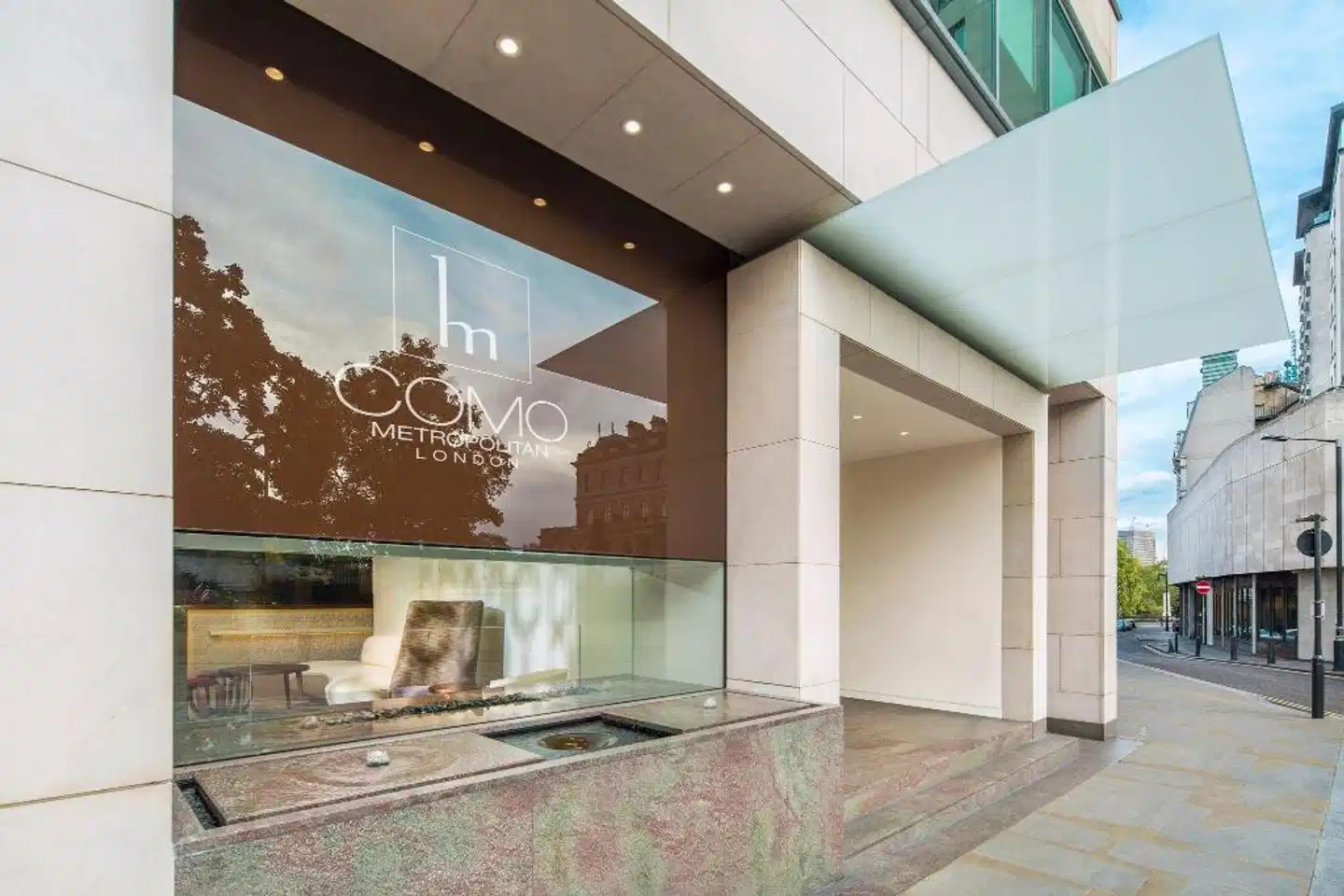 COMO Metropolitan London Lobby