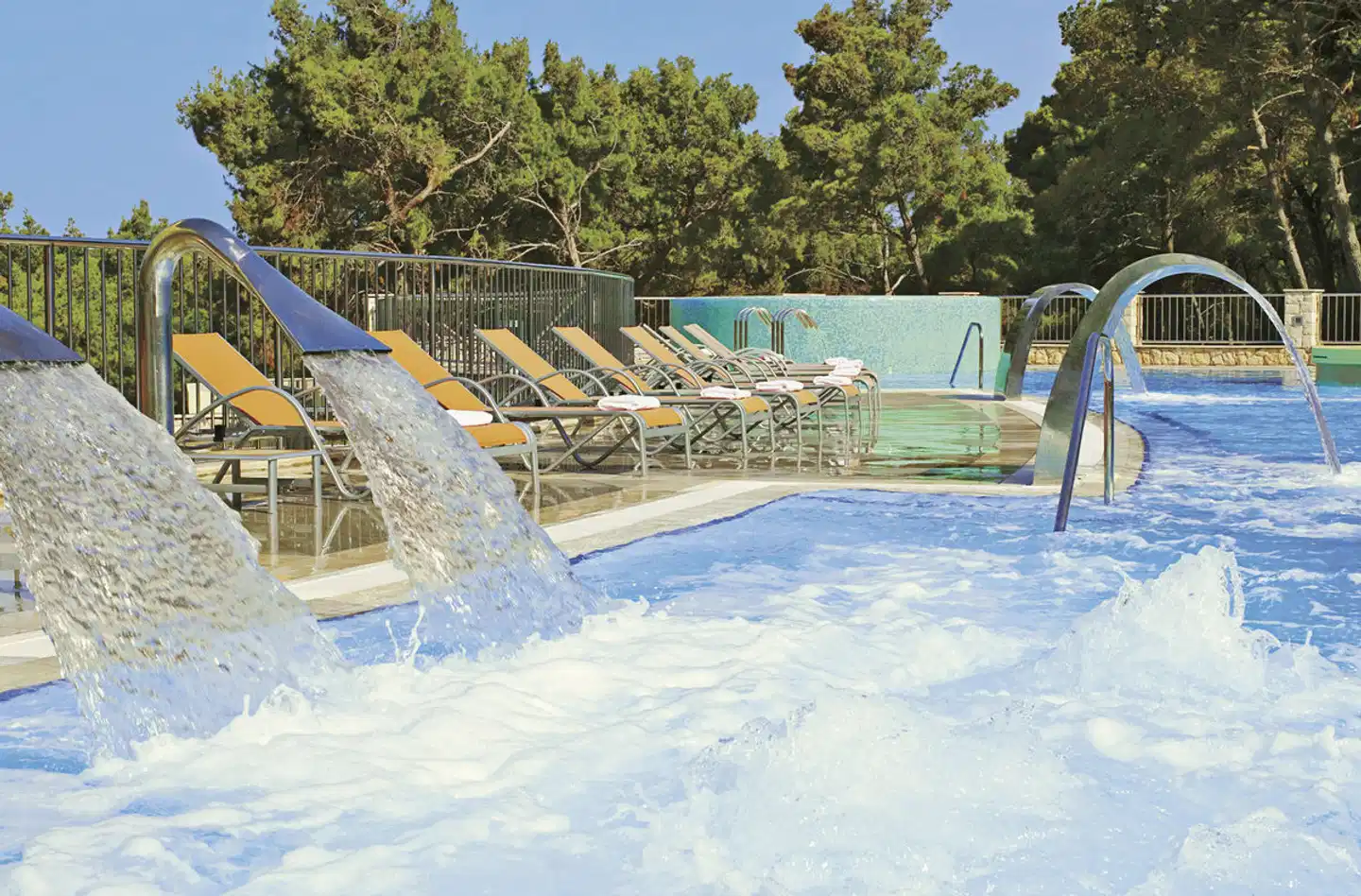 Family Hotel Vespera Pool