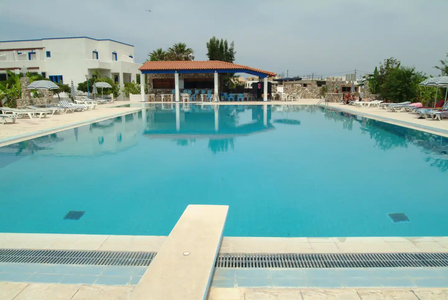 Tigakis Star Pool